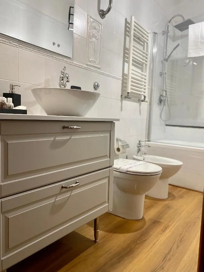 Bed and Breakfast Miluar - Centro Storico - Lungo La Via Della Musica Neapel 0*,