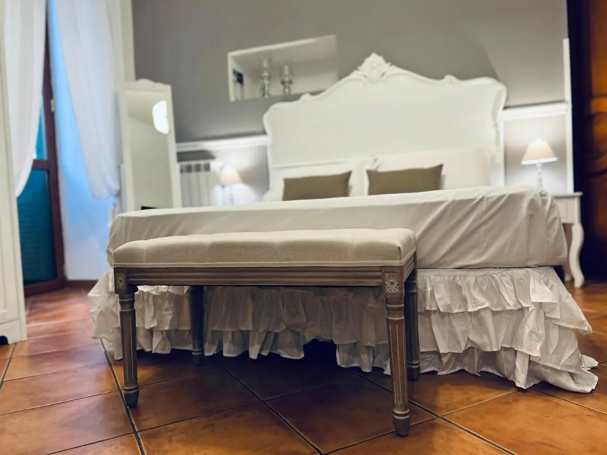 Bed and Breakfast Miluar - Centro Storico - Lungo La Via Della Musica Neapel 0*,