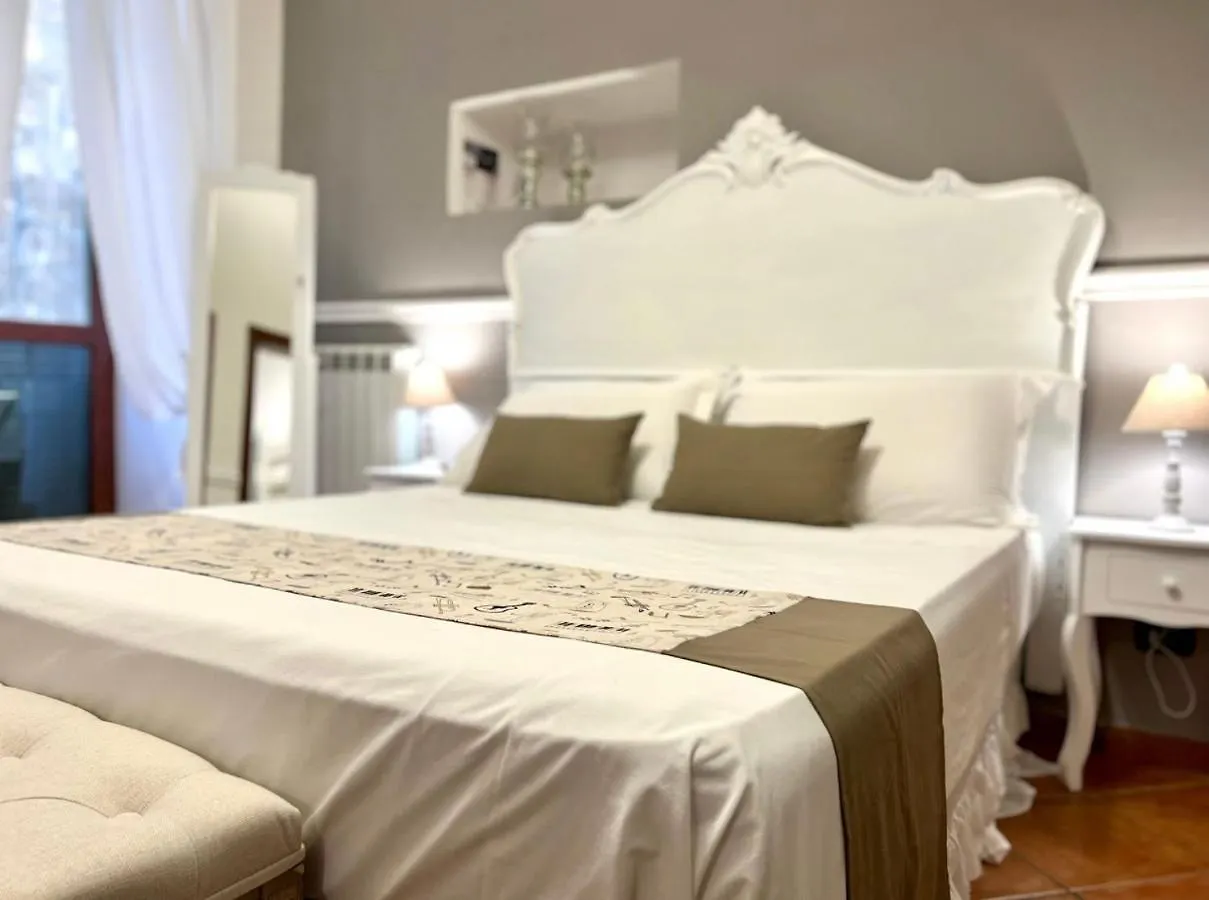 Frühstückspension Bed and Breakfast Miluar - Centro Storico - Lungo La Via Della Musica Neapel
